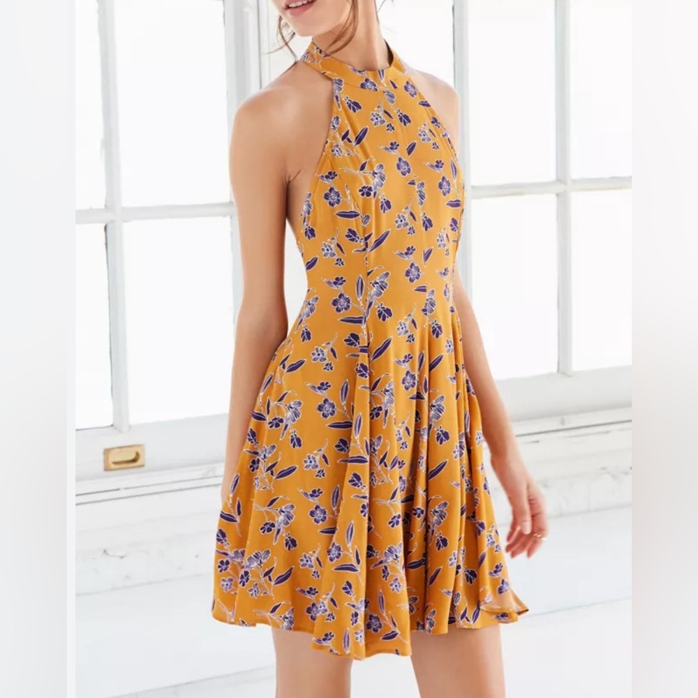 KIMCHI BLUE - Tropi Mock Neck Mini Dress